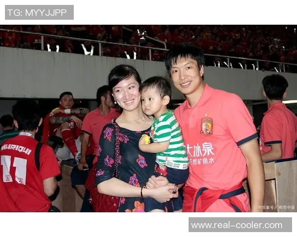 足球明星的幸福人生:娶了中国媳妇后的精彩故事与家庭生活