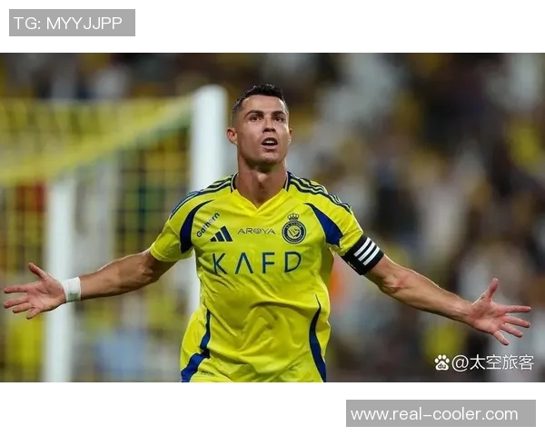 足球明星背后的真实面貌:那些最朴素的球员故事与人生哲学 足球明星背后的真实面貌:那些最朴素的球员故事与人生哲学