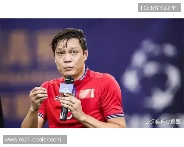 中国足球明星的奢华生活揭秘与背后的奋斗故事 中国足球明星的奢华生活揭秘与背后的奋斗故事